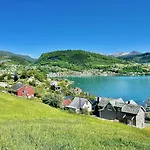 Hardangerfjord View - Luxury Fjord-side Σπίτι διακοπών *