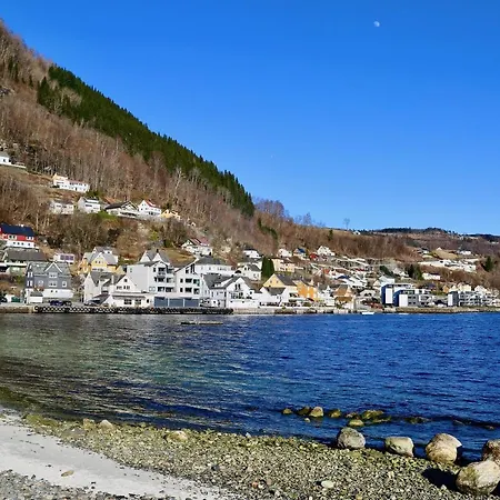 Hardangerfjord View - Luxury Fjord-side Oystese