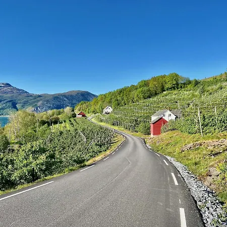 Holiday home Hardangerfjord View - Luxury Fjord-side Oystese