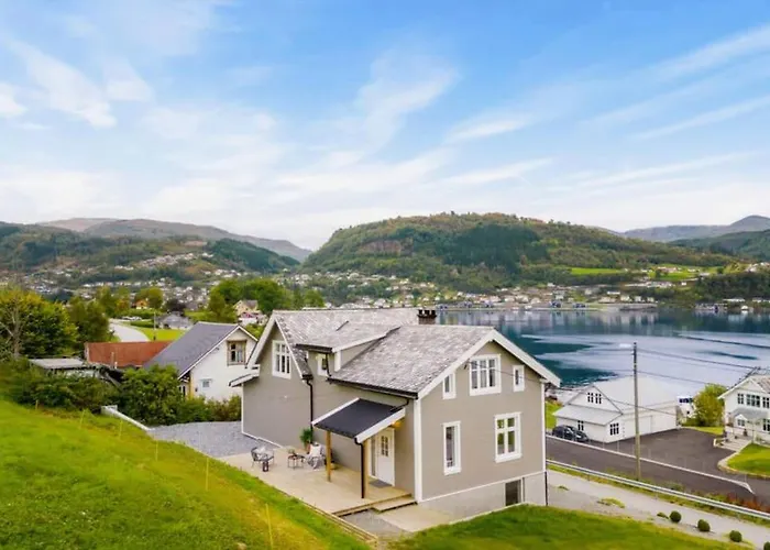 بيت للعطل Hardangerfjord View - Luxury Fjord-side *