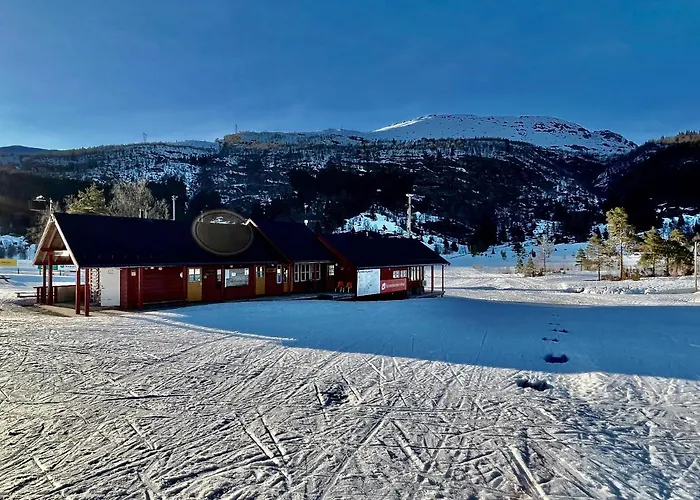 Hardangerfjord View - Luxury Fjord-side Øystese