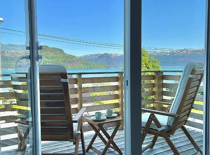 Hardangerfjord View - Luxury Fjord-side