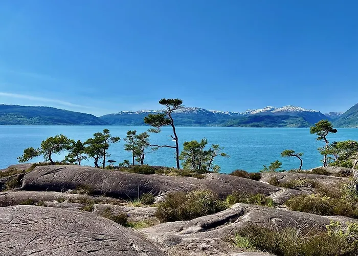 Hardangerfjord View - Luxury Fjord-side