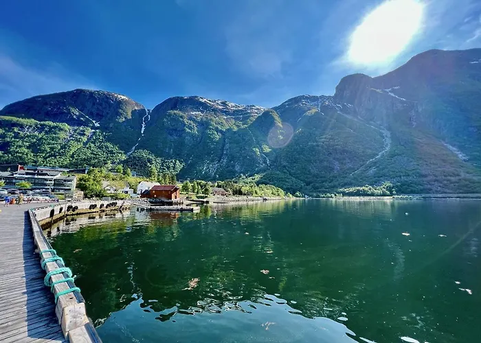 Hardangerfjord View - Luxury Fjord-side Vakantiehuis *