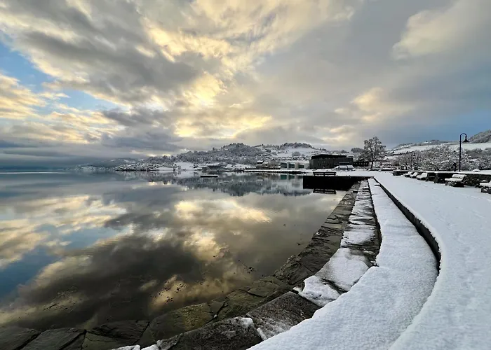 بيت للعطل Hardangerfjord View - Luxury Fjord-side *